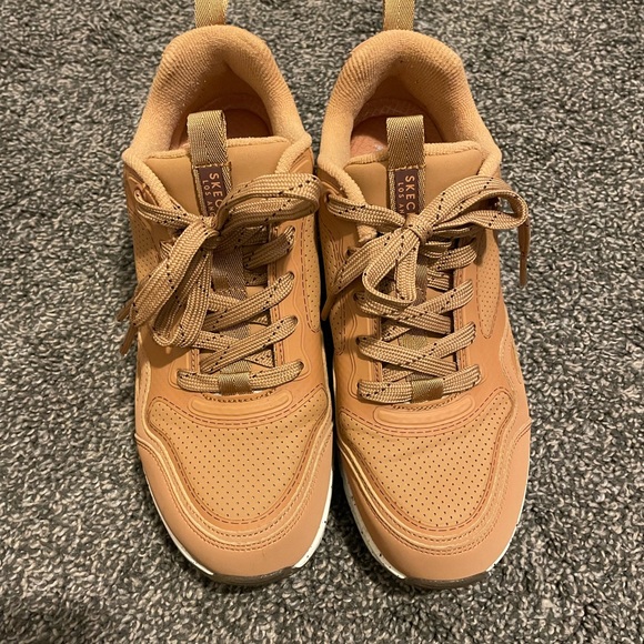 Skechers sneakers with a wedge - Picture 2 of 5